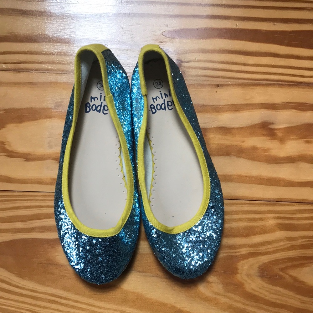 Never worn mini Biden shoes size 34 kids